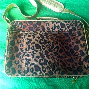 Leopard Computer Case.